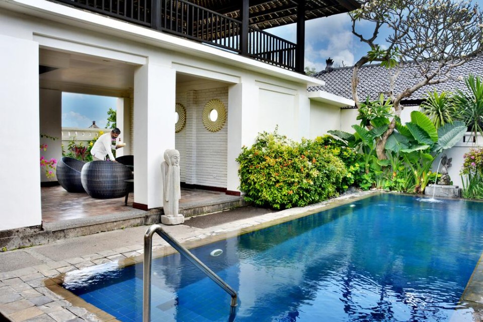 استخر استخر