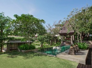hotels-Armenia-Bali-The-Ritz-Carlton-135670510-e44c25902450a1277b9e6c18ffbb1521.jpg