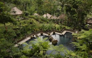 محوطه هتل محوطه هتل