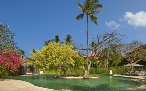 محوطه هتل محوطه هتل