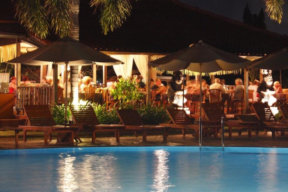 استخر استخر