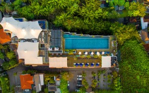 محوطه هتل محوطه هتل