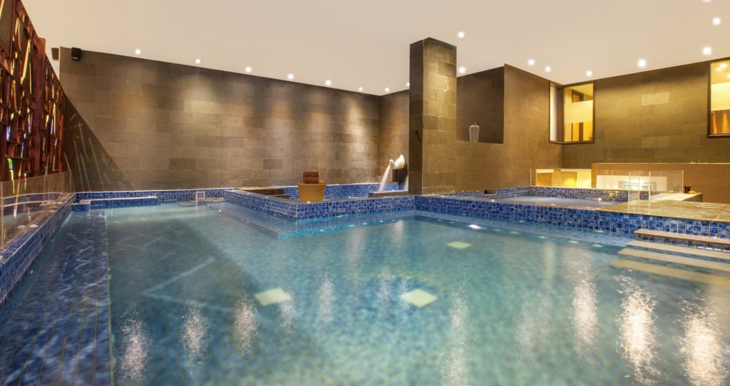 استخر استخر