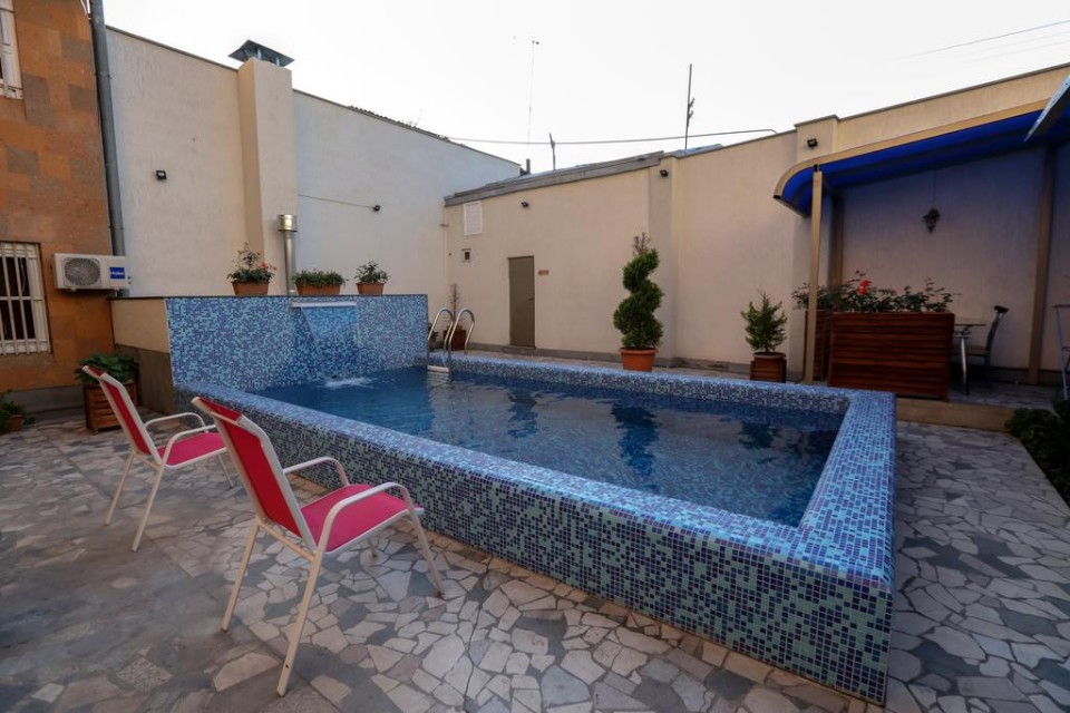 محوطه هتل محوطه هتل