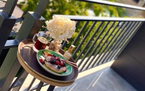 محوطه هتل محوطه هتل