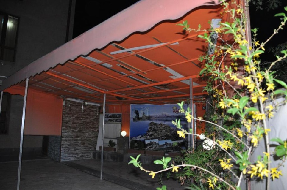 محوطه هتل محوطه هتل