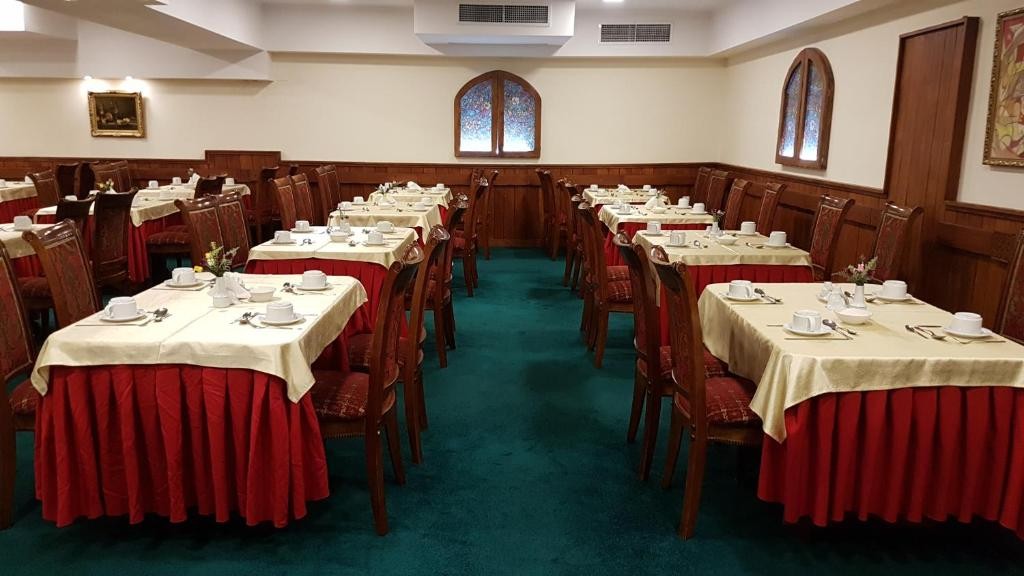 رستوران رستوران