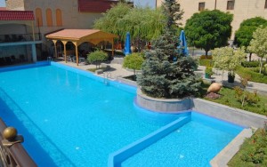 محوطه هتل محوطه هتل