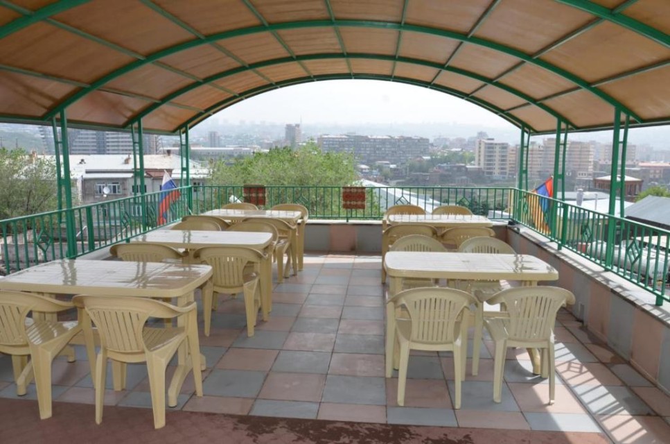 محوطه هتل محوطه هتل