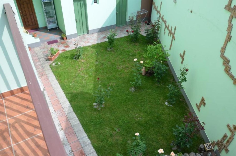 محوطه هتل محوطه هتل