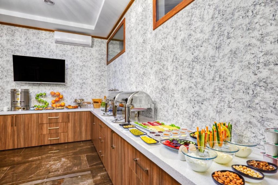 hotels-Baku-Alison-265404560-26ba2c9637d85cfabc7a35aea816c669.jpg
