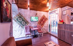 hotels-Baku-Castello-Inn-238096795-bb880fb51c6b9371b902060267e97128.jpg