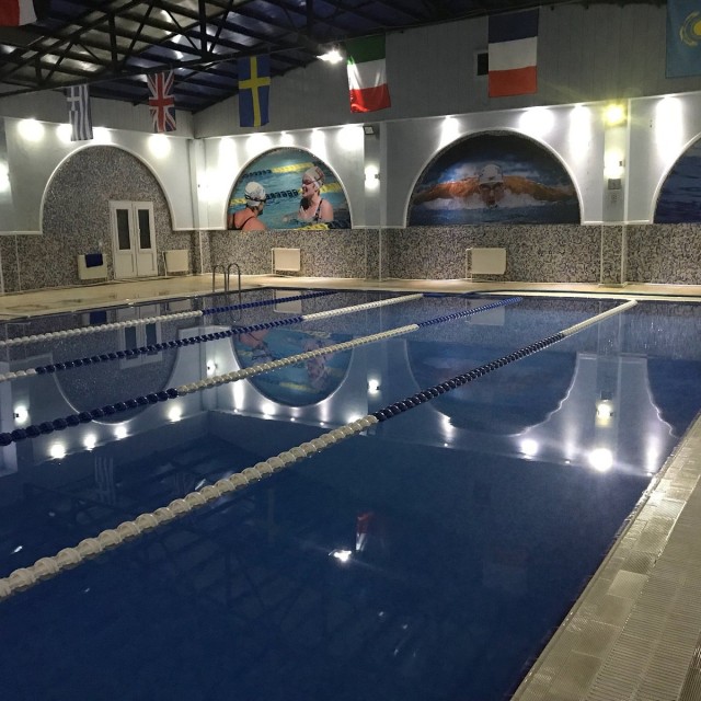 استخر استخر