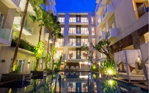 محوطه هتل محوطه هتل