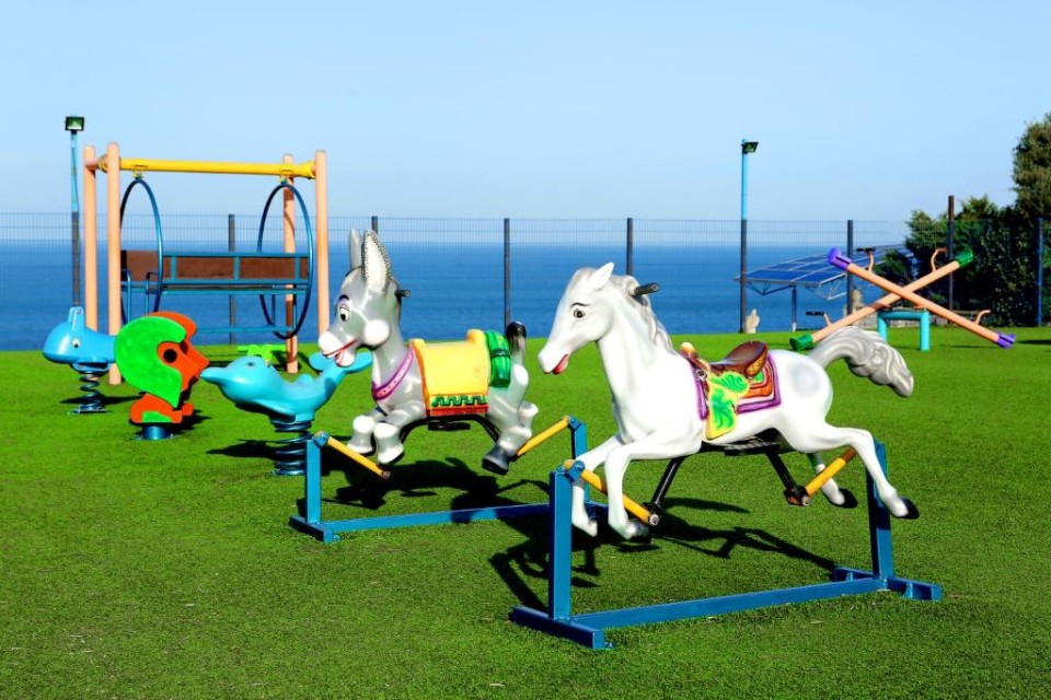 محوطه هتل محوطه هتل