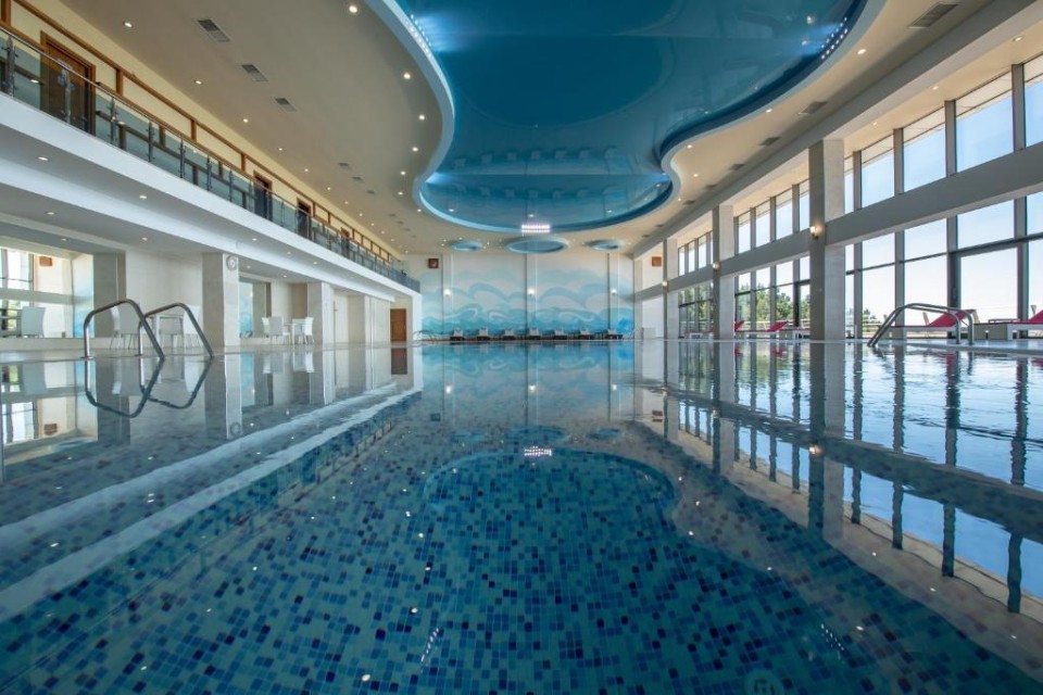 استخر استخر