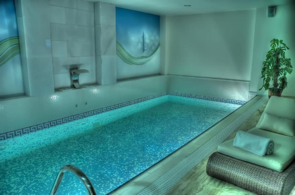 استخر استخر