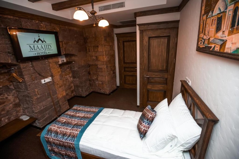 hotels-Baku-Maajid-217711965-26ba2c9637d85cfabc7a35aea816c669.jpg