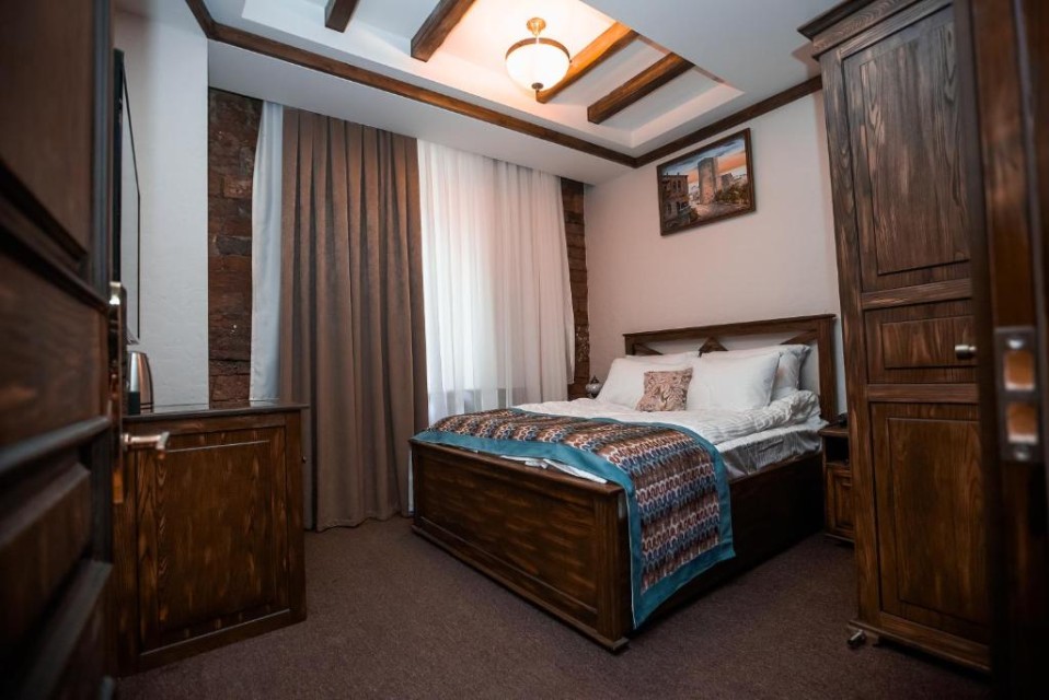 hotels-Baku-Maajid-217712763-26ba2c9637d85cfabc7a35aea816c669.jpg