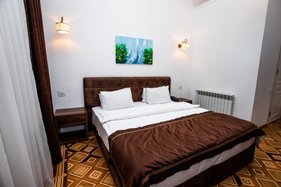 hotels-Baku-Malakan-Nizami-432790605-26ba2c9637d85cfabc7a35aea816c669.jpg