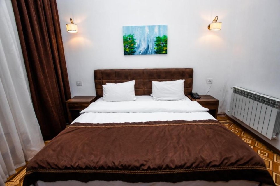 hotels-Baku-Malakan-Nizami-432790611-26ba2c9637d85cfabc7a35aea816c669.jpg