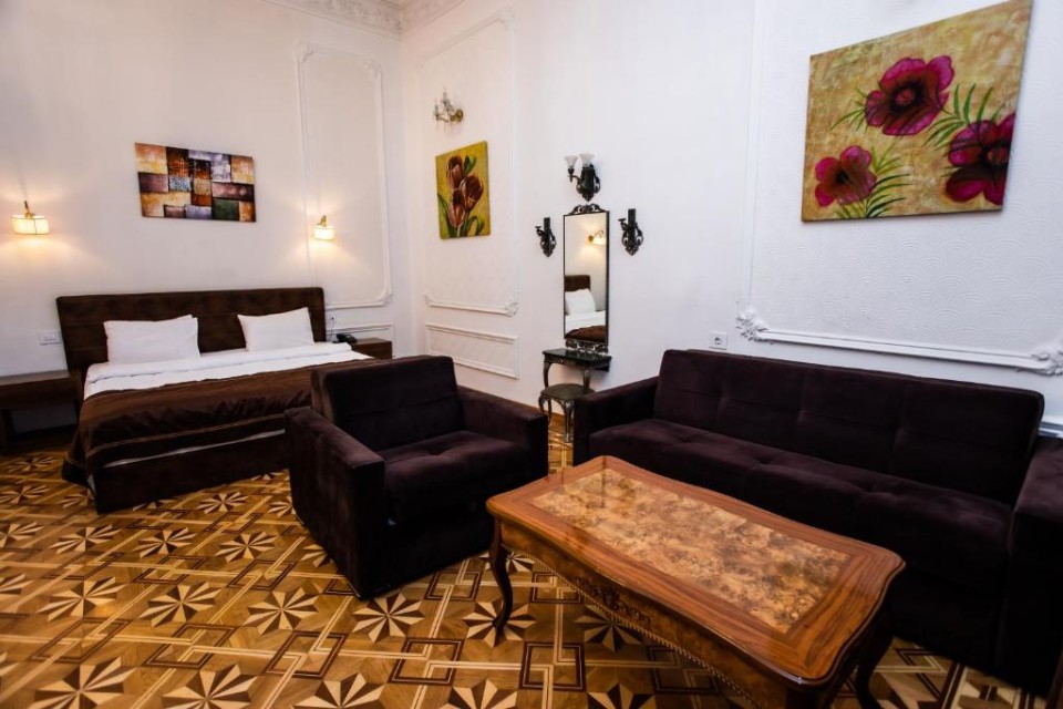 hotels-Baku-Malakan-Nizami-439741300-26ba2c9637d85cfabc7a35aea816c669.jpg