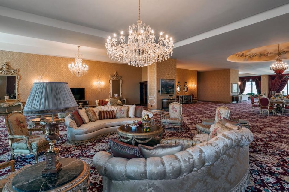 نشیمن نشیمن