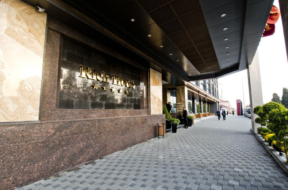 ورودی هتل ورودی هتل