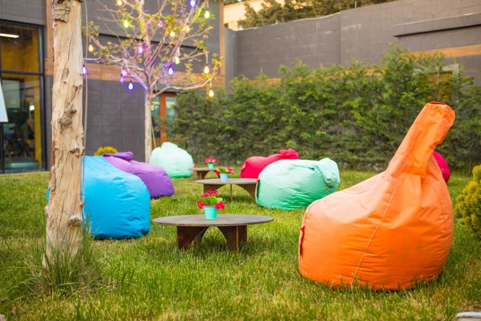 محوطه کودک محوطه کودک