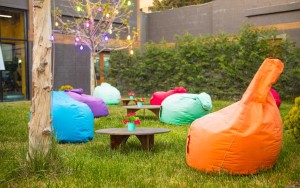 محوطه کودک محوطه کودک