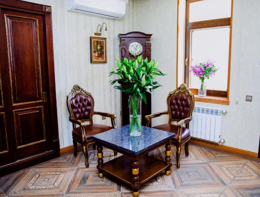 hotels-Baku-Royal-Antique-358759065-26ba2c9637d85cfabc7a35aea816c669.jpg
