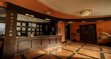 هتل The Crown باکو