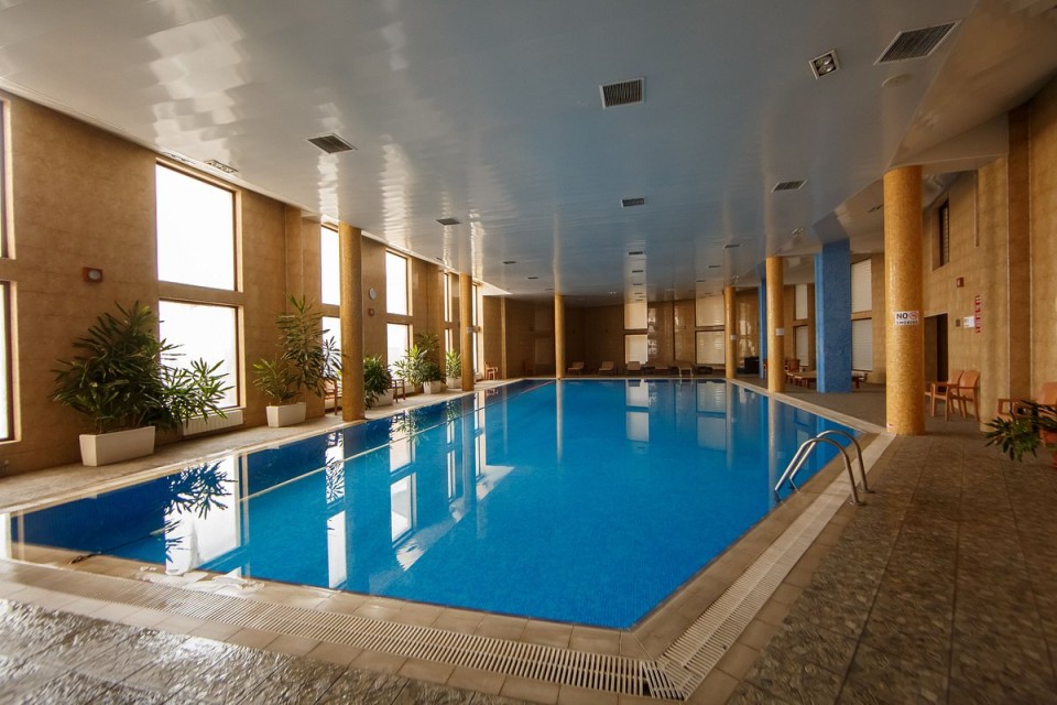 استخر استخر