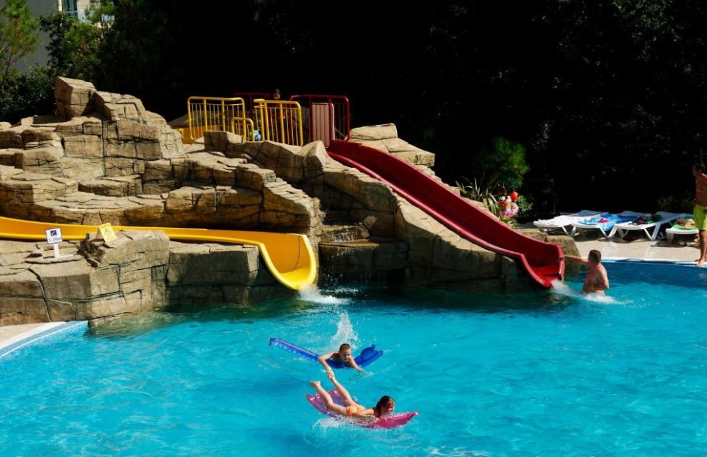 محوطه هتل محوطه هتل