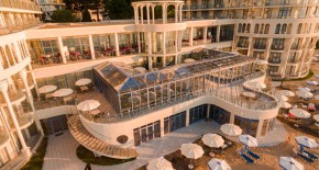 هتل Azalia Beach Balneo وارنا