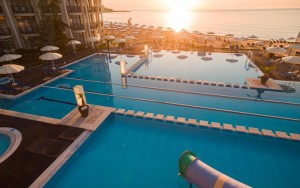 محوطه هتل محوطه هتل