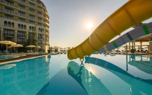 محوطه هتل محوطه هتل