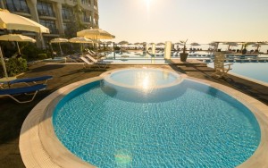 محوطه هتل محوطه هتل