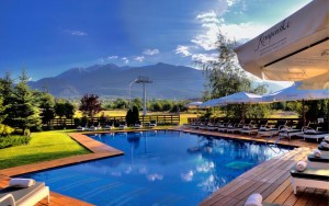 محوطه هتل محوطه هتل