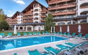 محوطه هتل محوطه هتل