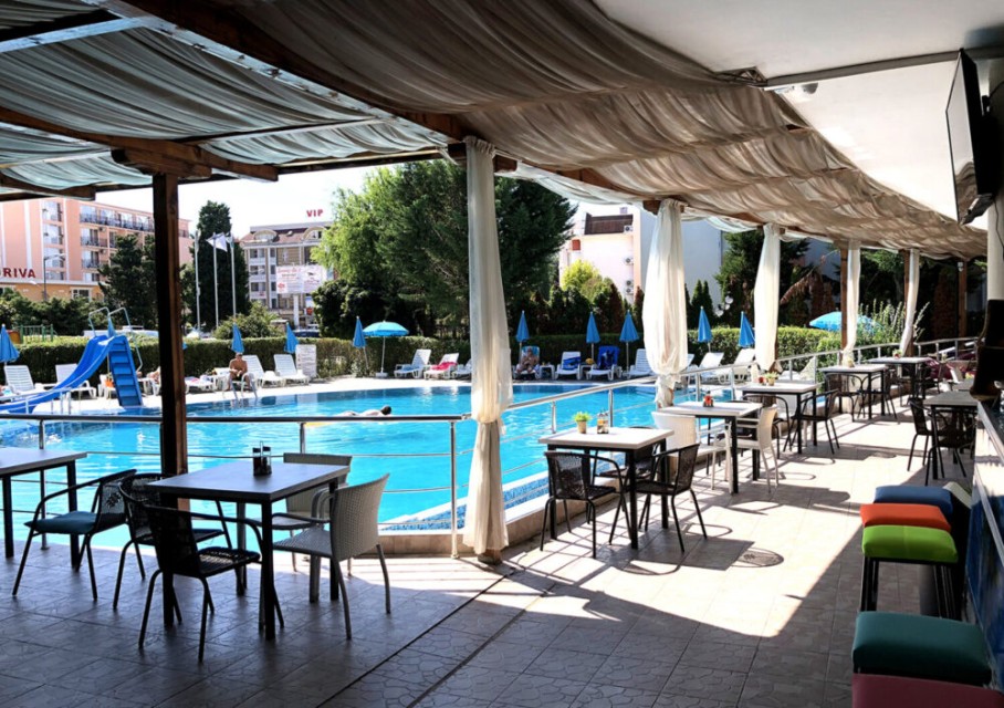 محوطه هتل محوطه هتل