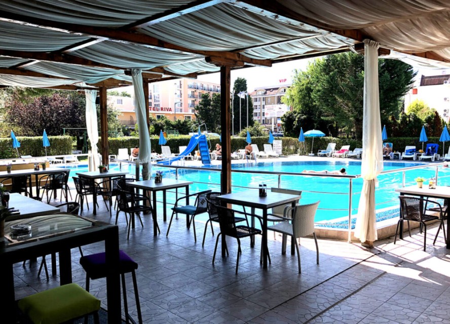 محوطه هتل محوطه هتل