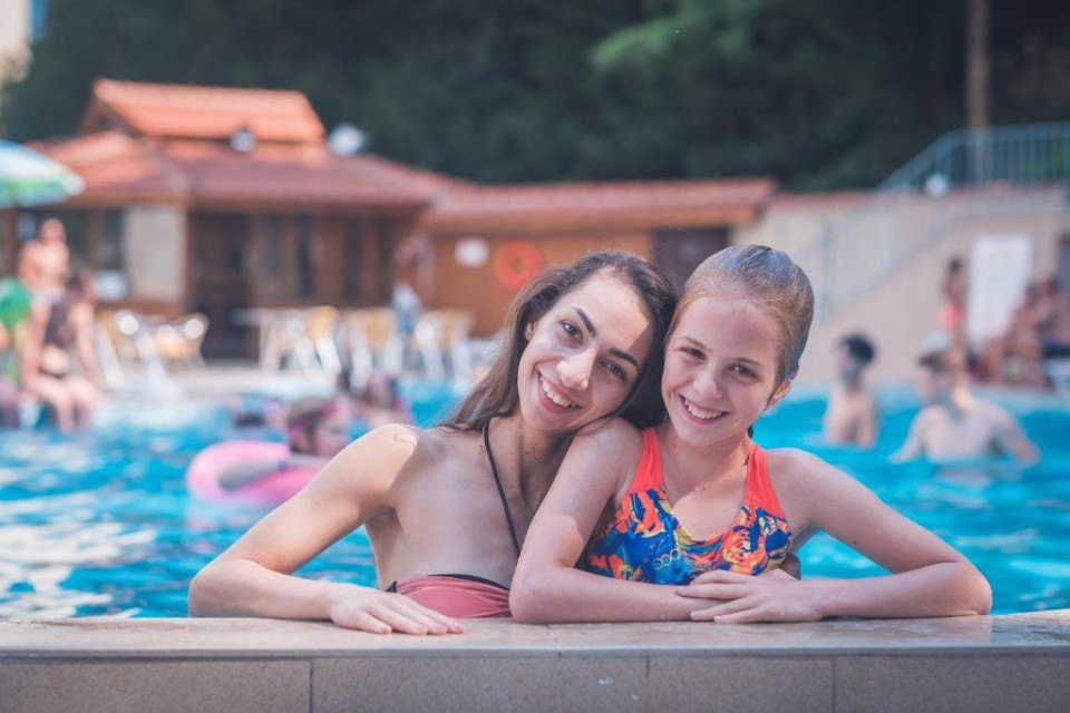 استخر استخر