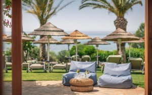 محوطه هتل محوطه هتل