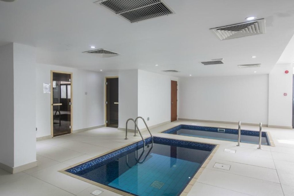 استخر استخر