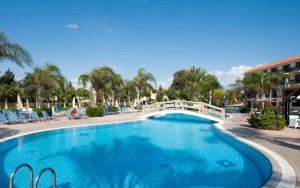 محوطه هتل محوطه هتل