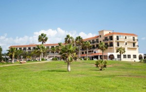 محوطه هتل محوطه هتل