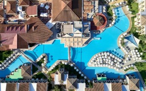 محوطه هتل محوطه هتل