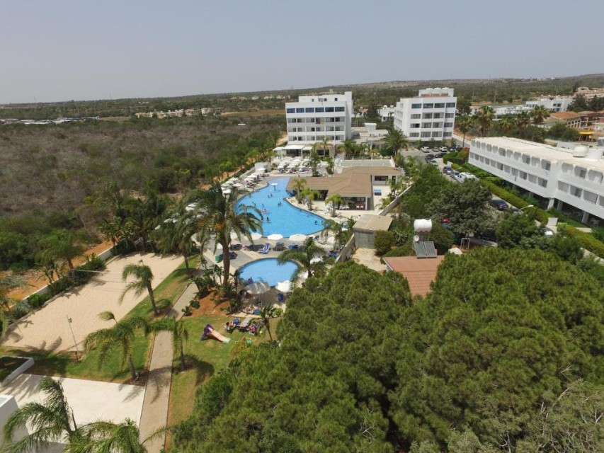 محوطه هتل محوطه هتل