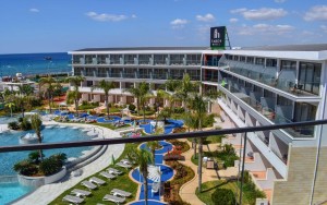 محوطه هتل محوطه هتل